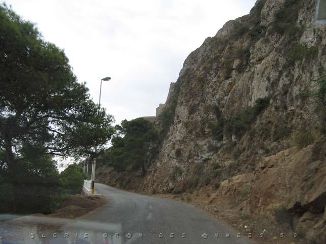 VOYAGE ORAN SEPTEMBRE 2006 103 13 sept. 06 - matin - SUR LA ROUTE DES PLANTEURS VERS SANTA CRUZ.JPG